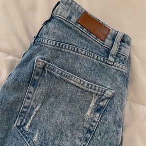 hollister | social tourist • mom jeans • size 0